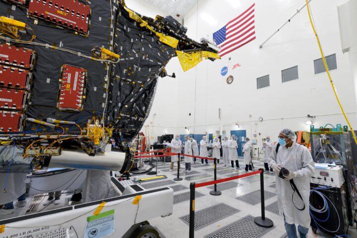 NASA Shows Off Psyche Spacecraft to Media