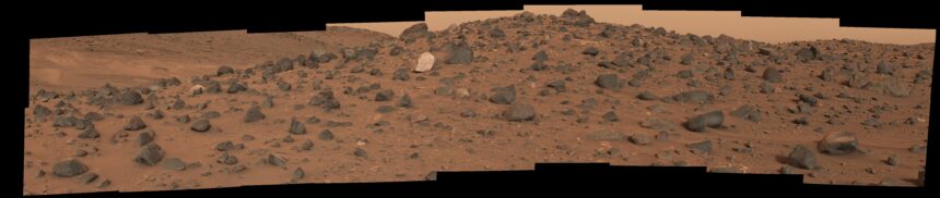 Standing Out on Mars' 'Mount Washburn'